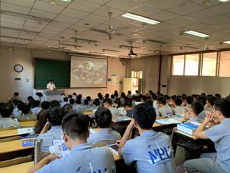 mmexport1562564321806