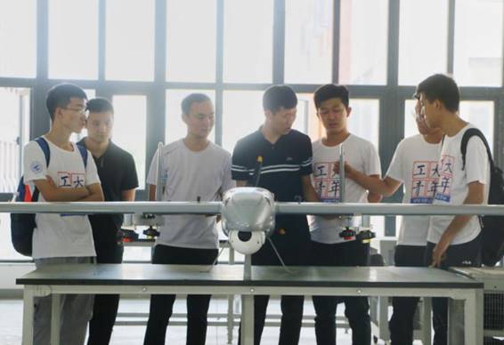 F11F09C27F7DB371C07B76CB145E2B89